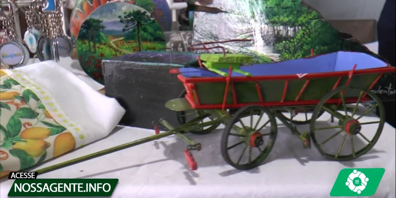 Artesãos do município de Prudentópolis mostram seus trabalhos durante a XII FENAFEP. Veja o VÍDEO!