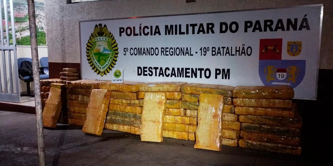 Polícia Militar apreende 512 quilos de droga semelhante à maconha em Diamante do Oeste
