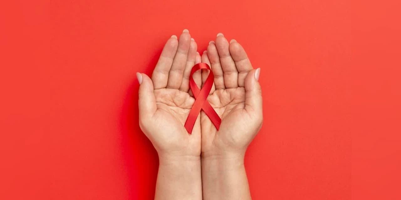 Dezembro Vermelho: os cuidados de quem vive com HIV/Aids deve ter com a saúde