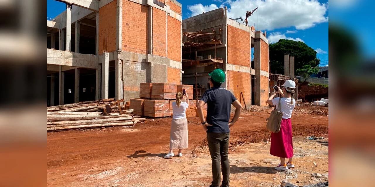 Primeiro Ambulatório Médico de Especialidades do Paraná tem 30% das obras concluídas