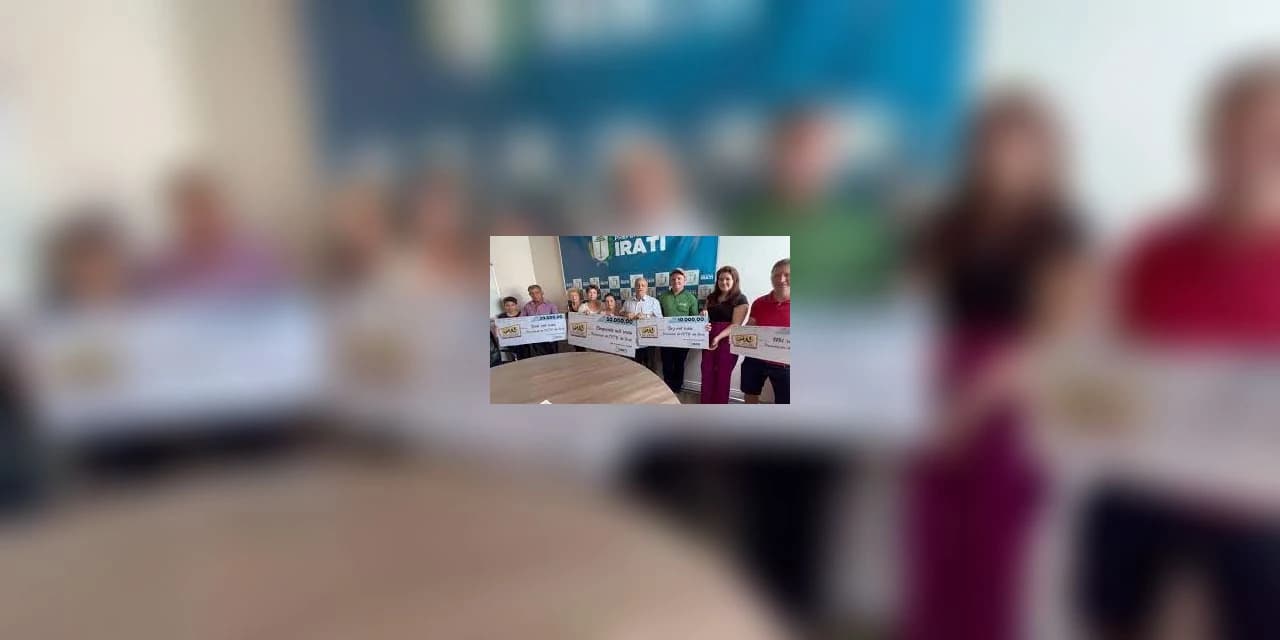 Em Irati ganhadores da promoção IPTU dá sorte retiram seus prêmios.