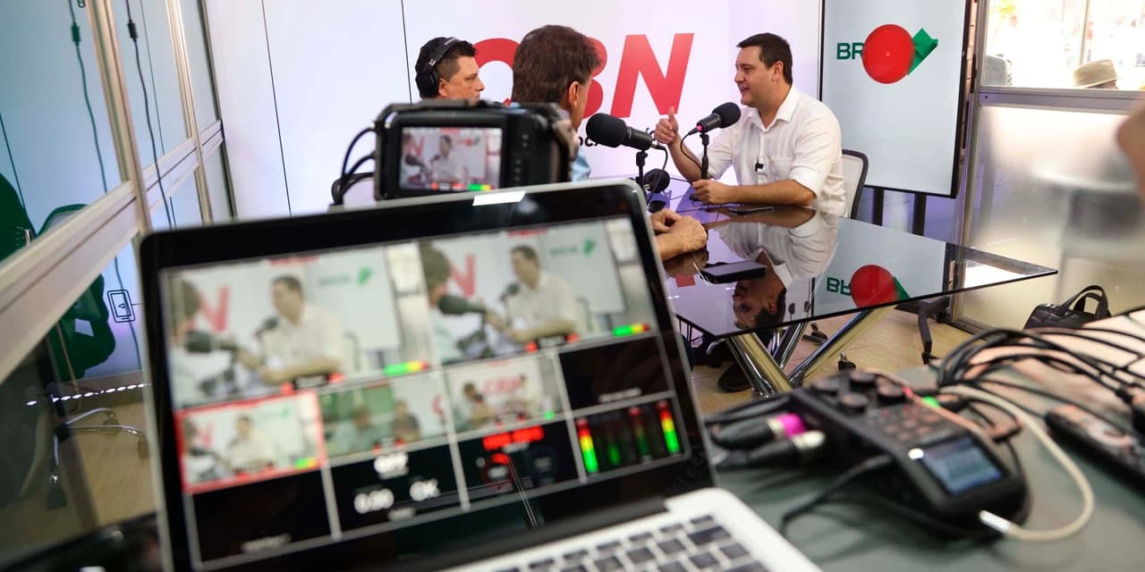 Infraestrutura e industrialização estão fortalecendo o agro paranaense, destaca governador