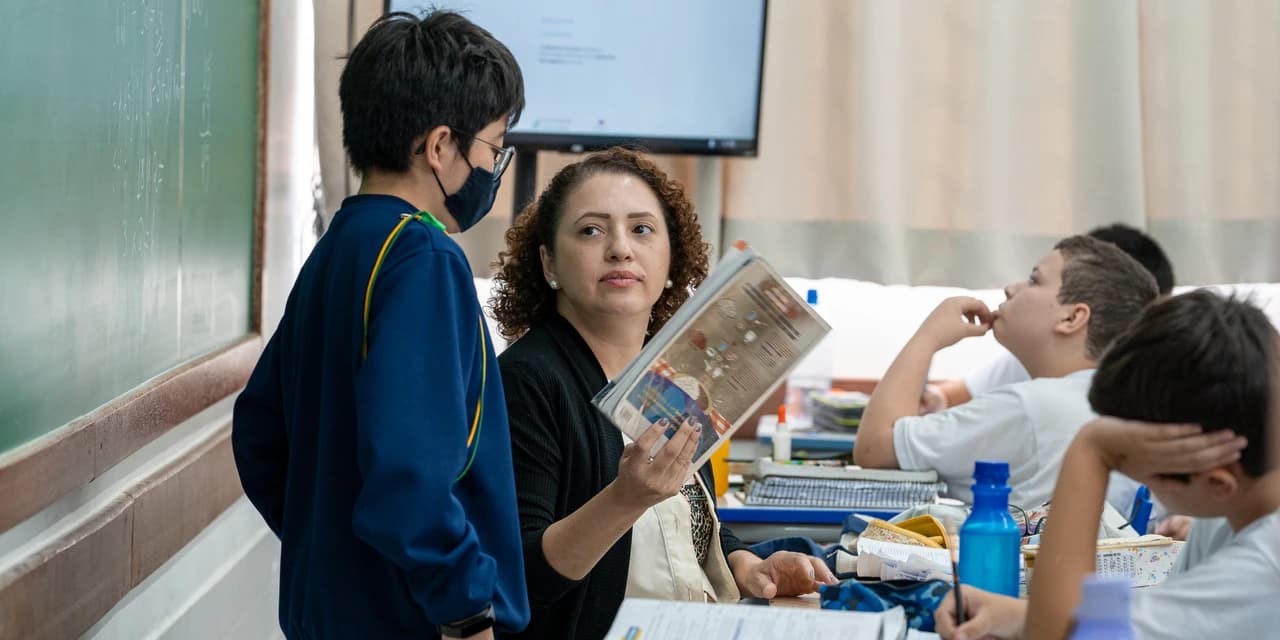 Professores da rede estadual têm mais de 90% de aprovação entre pais e estudantes