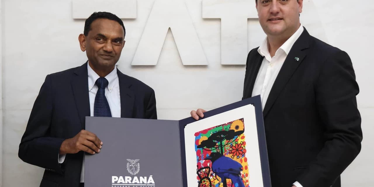 Comitiva do Paraná começa agenda na Índia com visita a gigante global de tecnologia