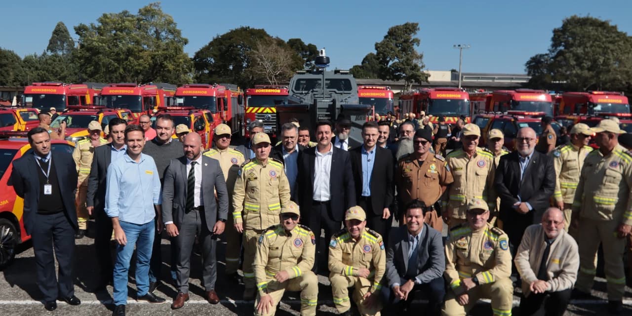 Governador entrega 39 veículos e libera R$ 117 milhões para helicópteros e blindados da PM
