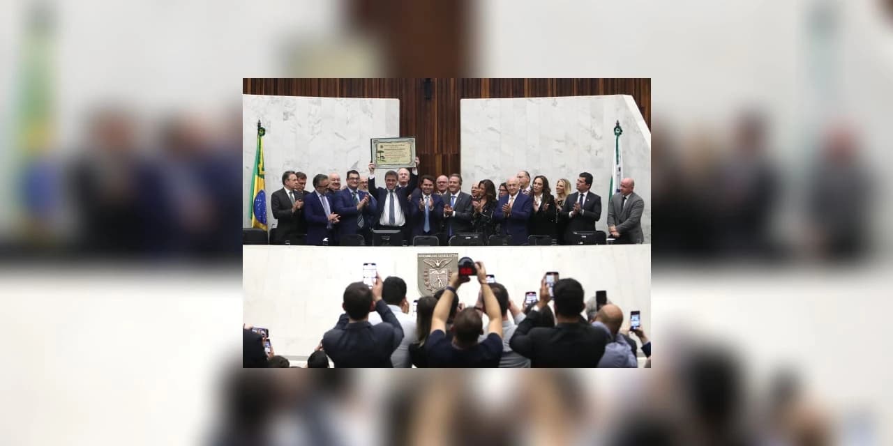 Ministro do STF André Mendonça é o novo cidadão Honorário do Paraná