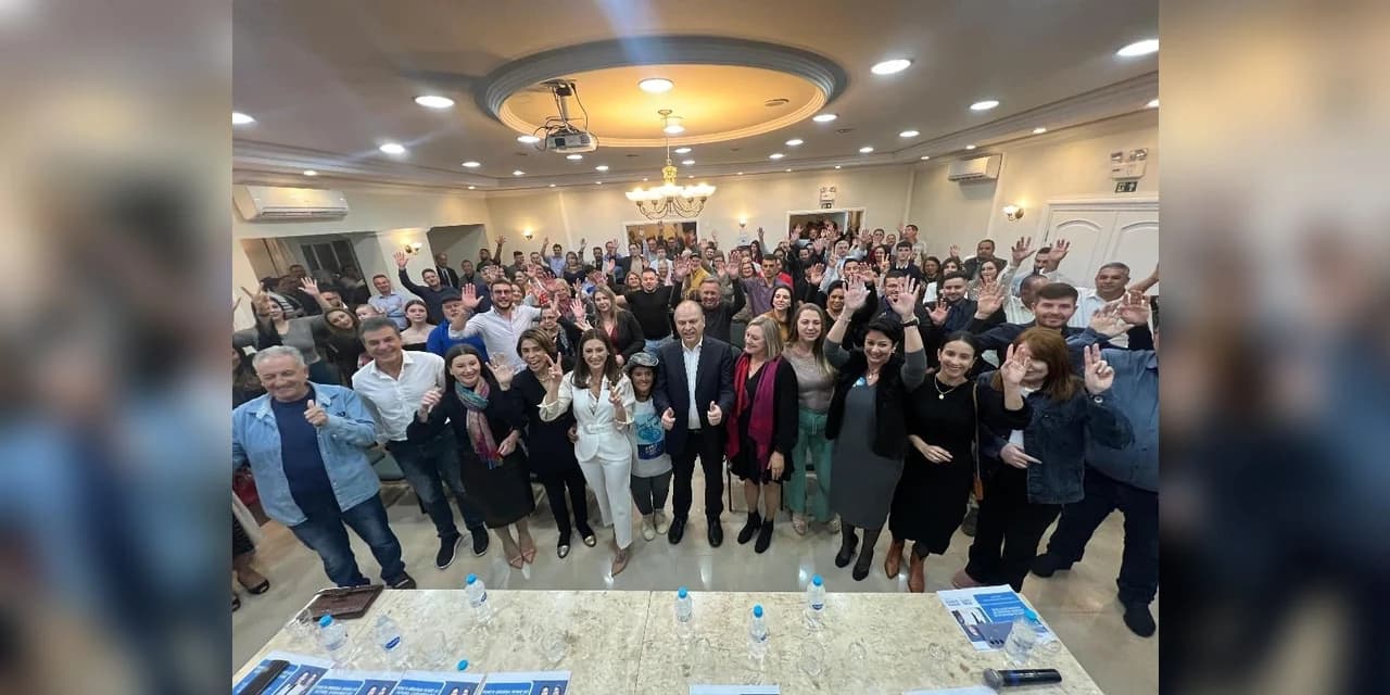 Mabel Canto oficializa pré-candidatura à Prefeitura de Ponta Grossa