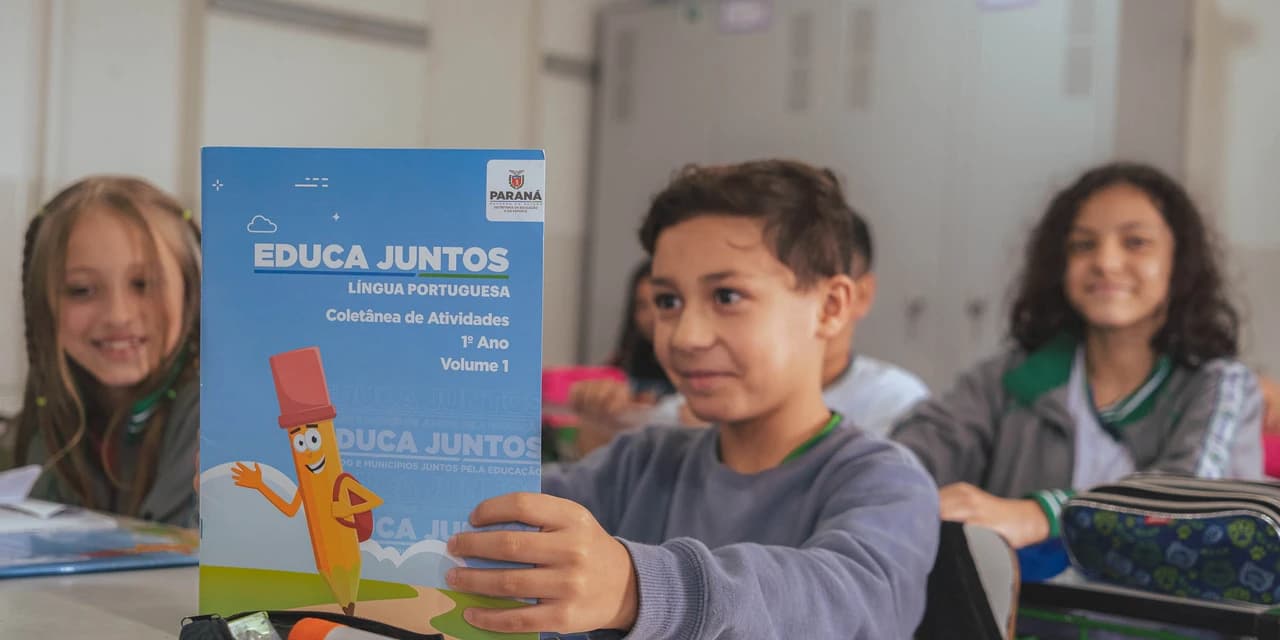 Dia da Alfabetização: melhor educação do País, Paraná avança com o Educa Juntos
