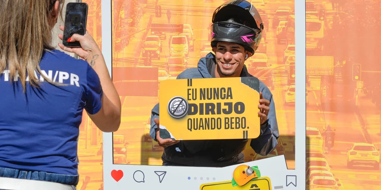 Detran-PR faz ações educativas para reduzir acidentes e valorizar motociclistas