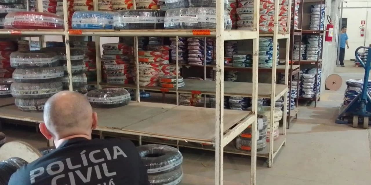 PCPR apreende 12 toneladas de fios elétricos fora do padrão em Quatro Barras