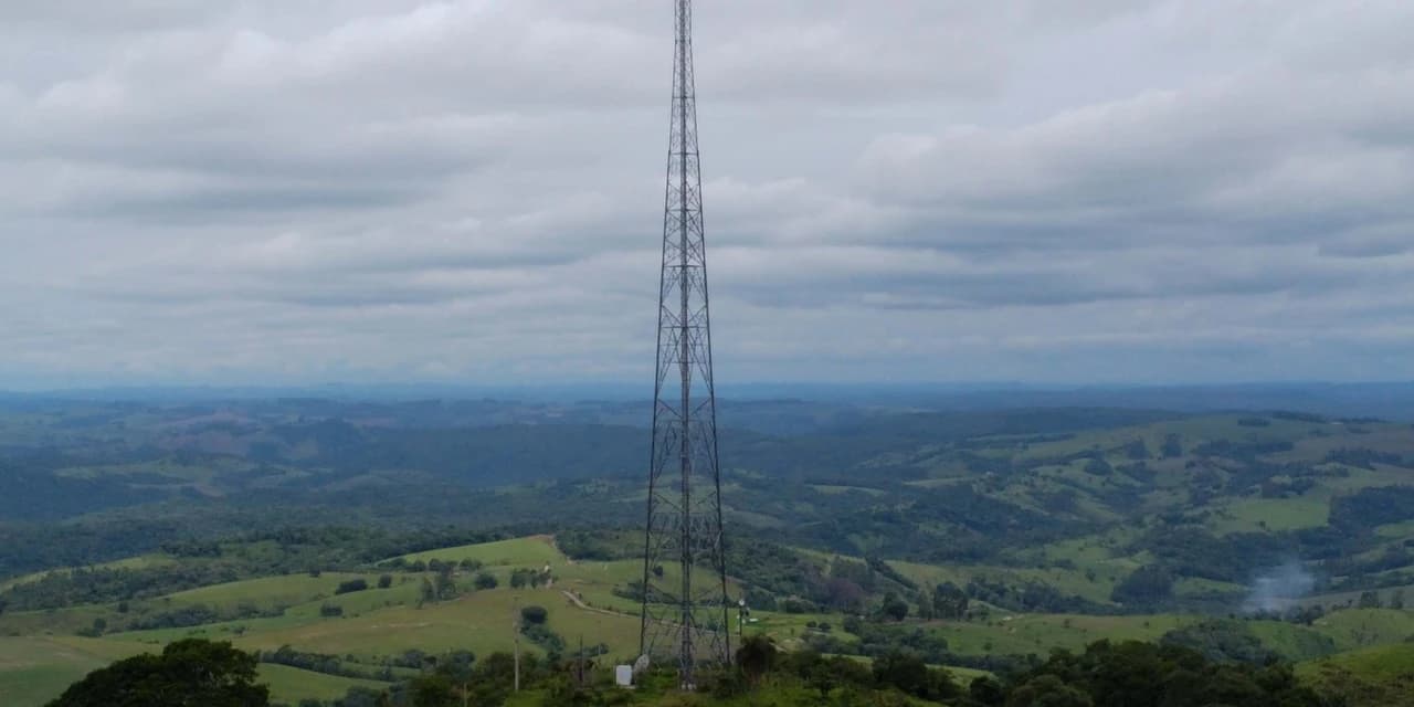 Acordo inédito do Governo com operadoras de telefonia móvel leva conectividade à área rural