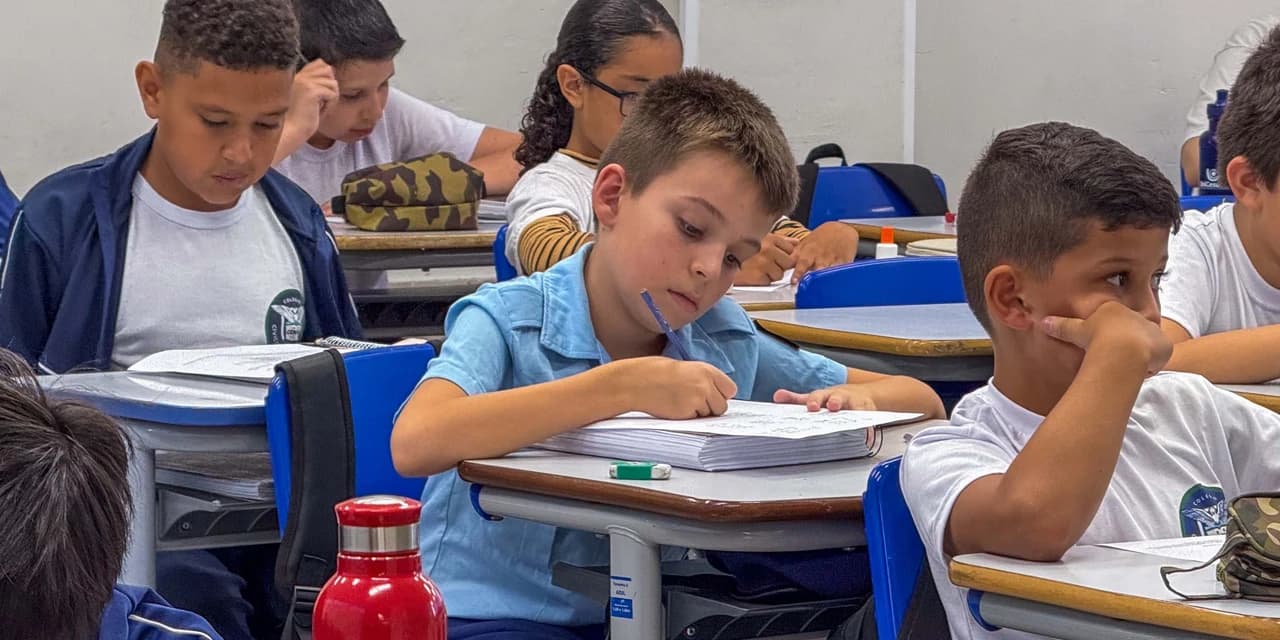 Aprovados por pais e alunos, colégios cívico-militares mudam realidade de comunidades do Paraná