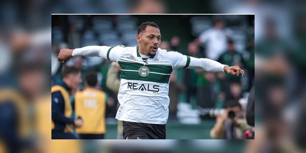 Coritiba vence Avaí em jogo emocionante e vira vice-líder