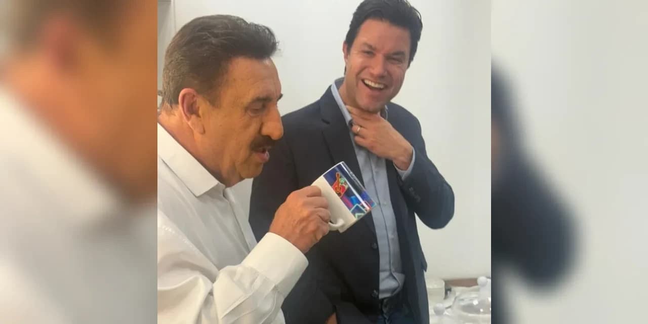 Guto Silva participa do programa do Ratinho no SBT