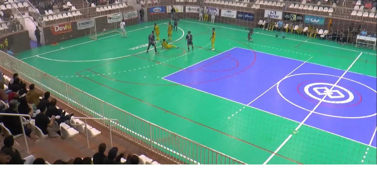Assista os 4 gols da vitória do Prude Futsal diante da equipe de Realeza. VÍDEO!