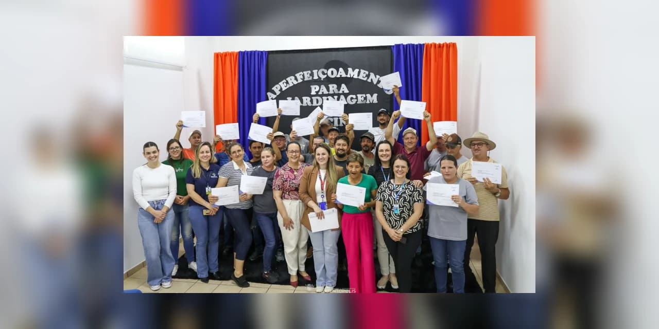 Formatura marca capacitação dos servidores em parceria com o Senac