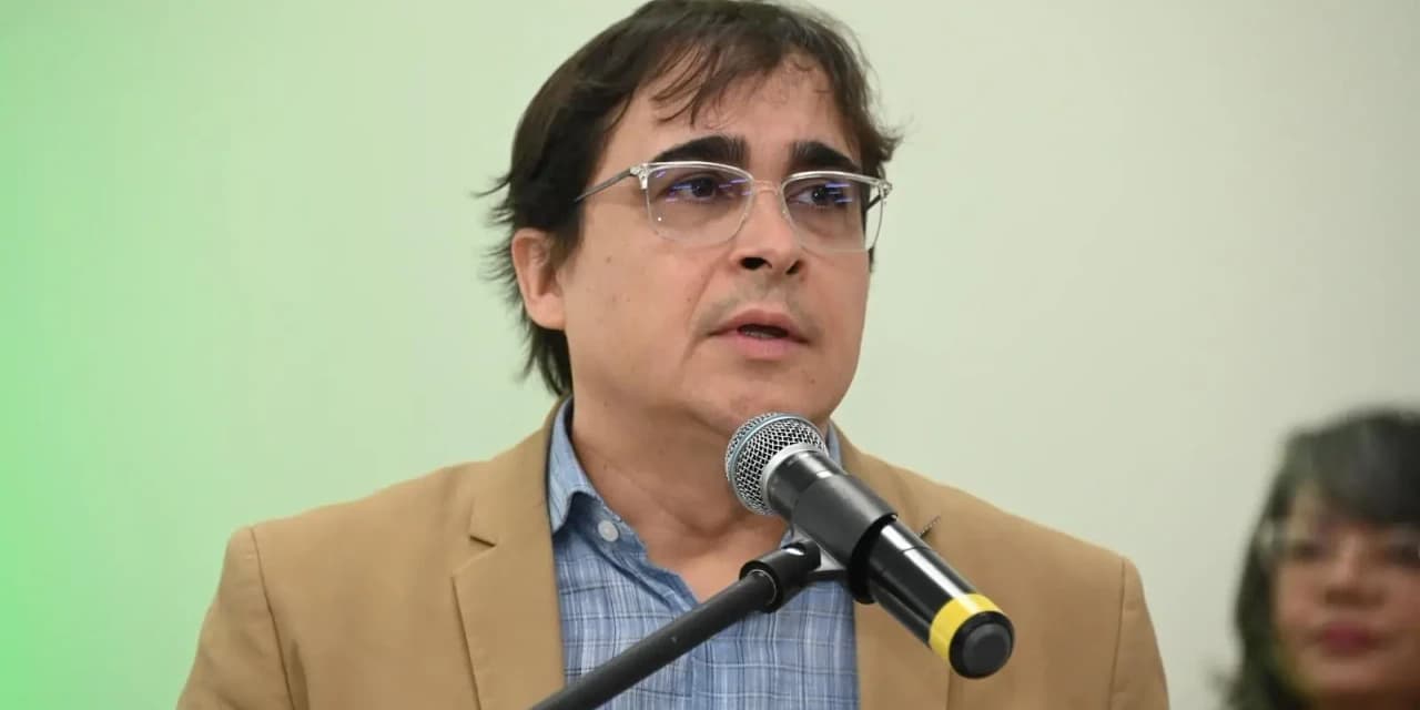 Professor da Unicentro recebe prêmio nacional por pesquisas em genômica do câncer