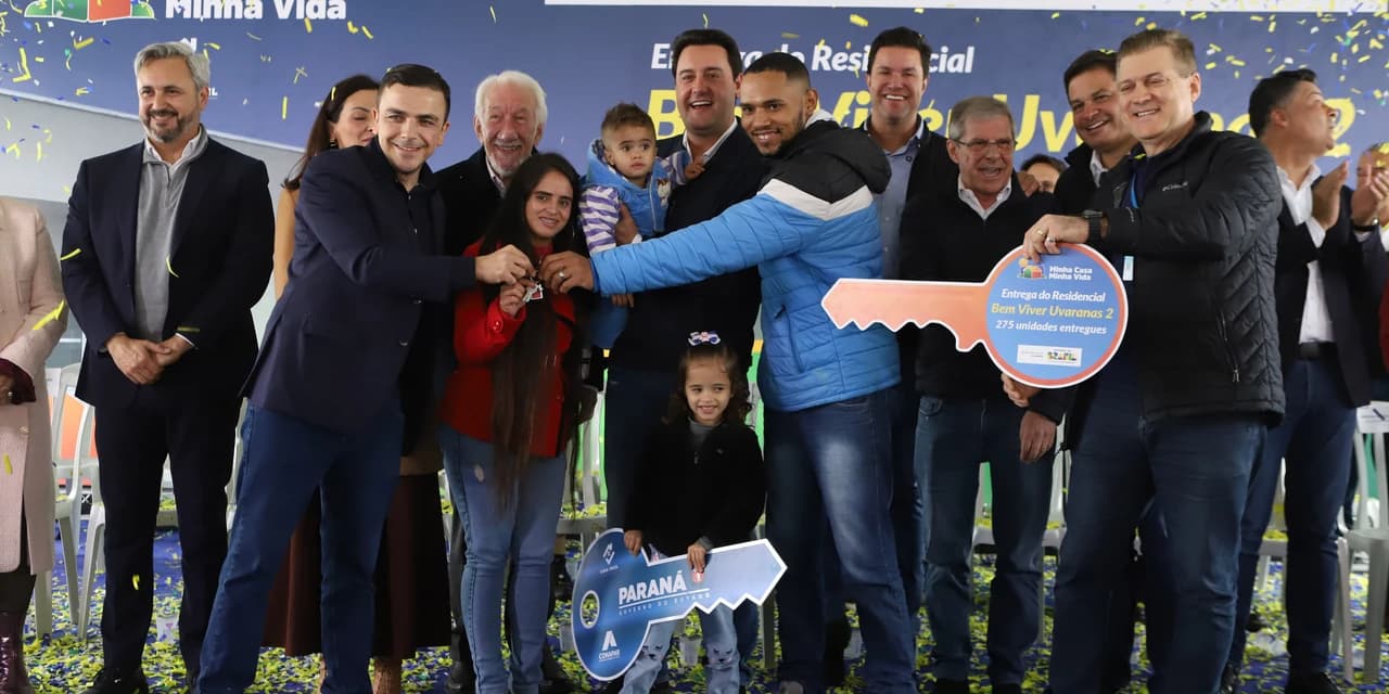 Construtora entrega de 275 casas, Estado conclui bairro planejado em Ponta Grossa