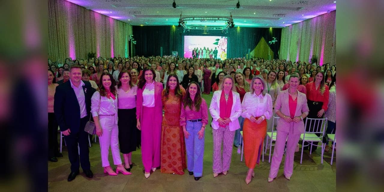 Outubro Rosa Sicredi Centro Sul PR/SC/RJ mobiliza mais de 760 mulheres em dois grandes eventos