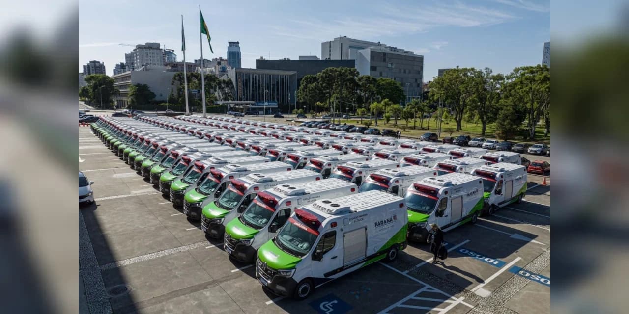 Governador entrega 150 ambulâncias com UTIs para todas as regiões do Paraná
