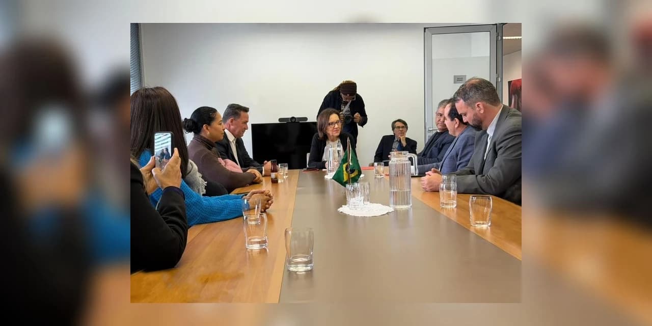 Brasil e Eslovênia firmam acordo de intercâmbio para fortalecer cooperativismo e apicultura