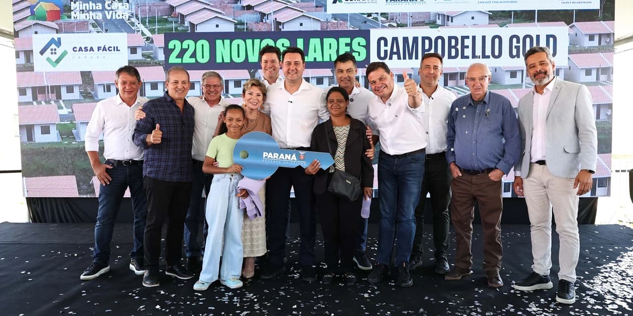 Governador entrega 220 casas em Ponta Grossa com investimento do Casa Fácil