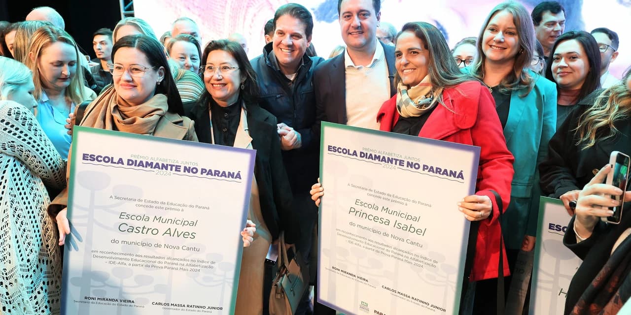Alfabetiza Juntos: governador entrega prêmios a escolas municipais com melhores resultados