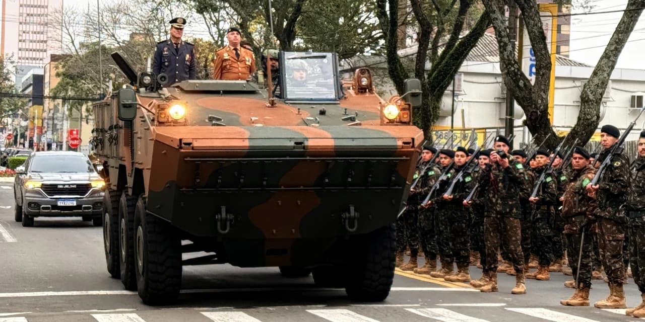 Orgulho e tradição marcam desfile de 7 de Setembro em Guarapuava
