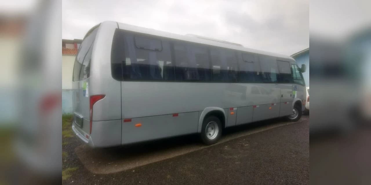 Prefeitura de Imbituva adquire ônibus para a Saúde.
