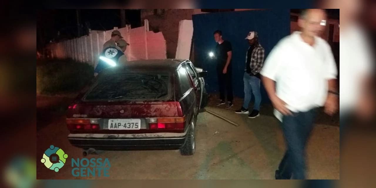 Ocupantes de veículo causam acidente e fogem do local em Prudentópolis