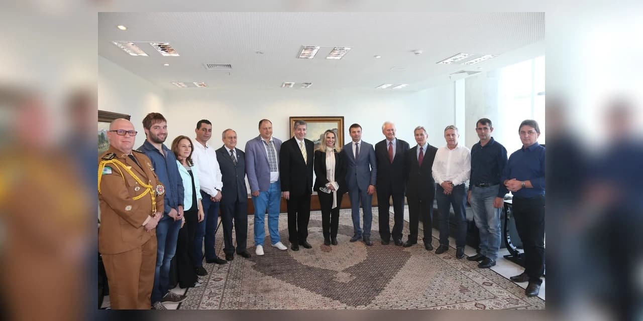 Paraná e Ucrânia querem fortalecer laços comercial e cultural