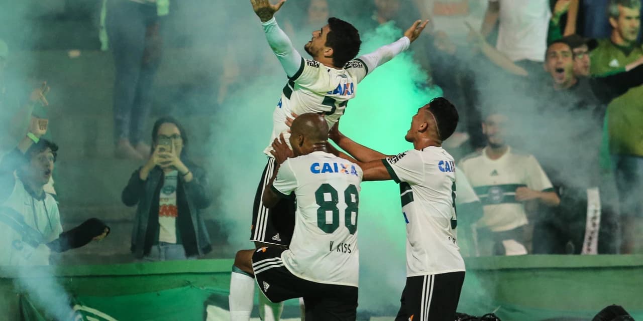 Coritiba começa ‘era Eduardo Baptista’ com vitória de virada sobre o Criciúma