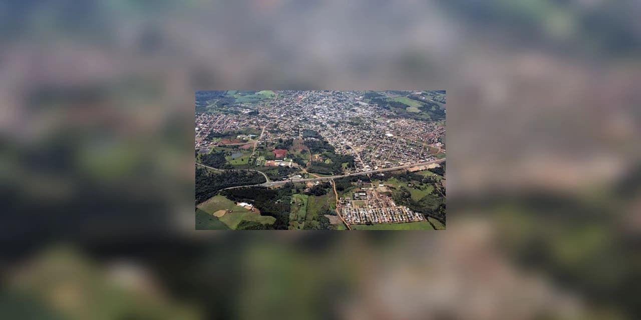 Homem é encontrado morto pela esposa com corte no pescoço na sua própria cama