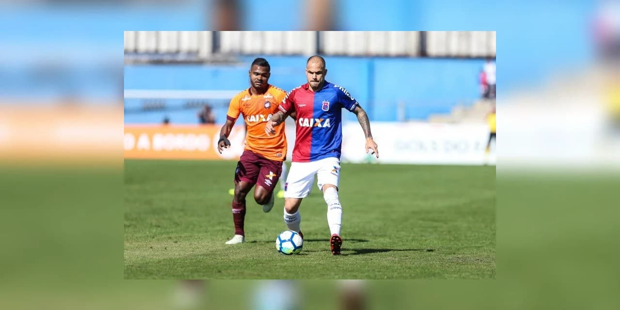 Paraná e Atlético empatam sem gols e ampliam jejum de vitórias no Brasileirão