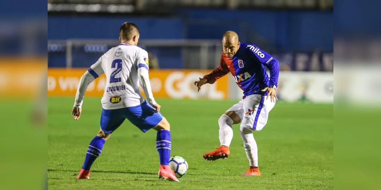 Paraná empata com o Cruzeiro em jogo marcado por polêmicas com a arbitragem