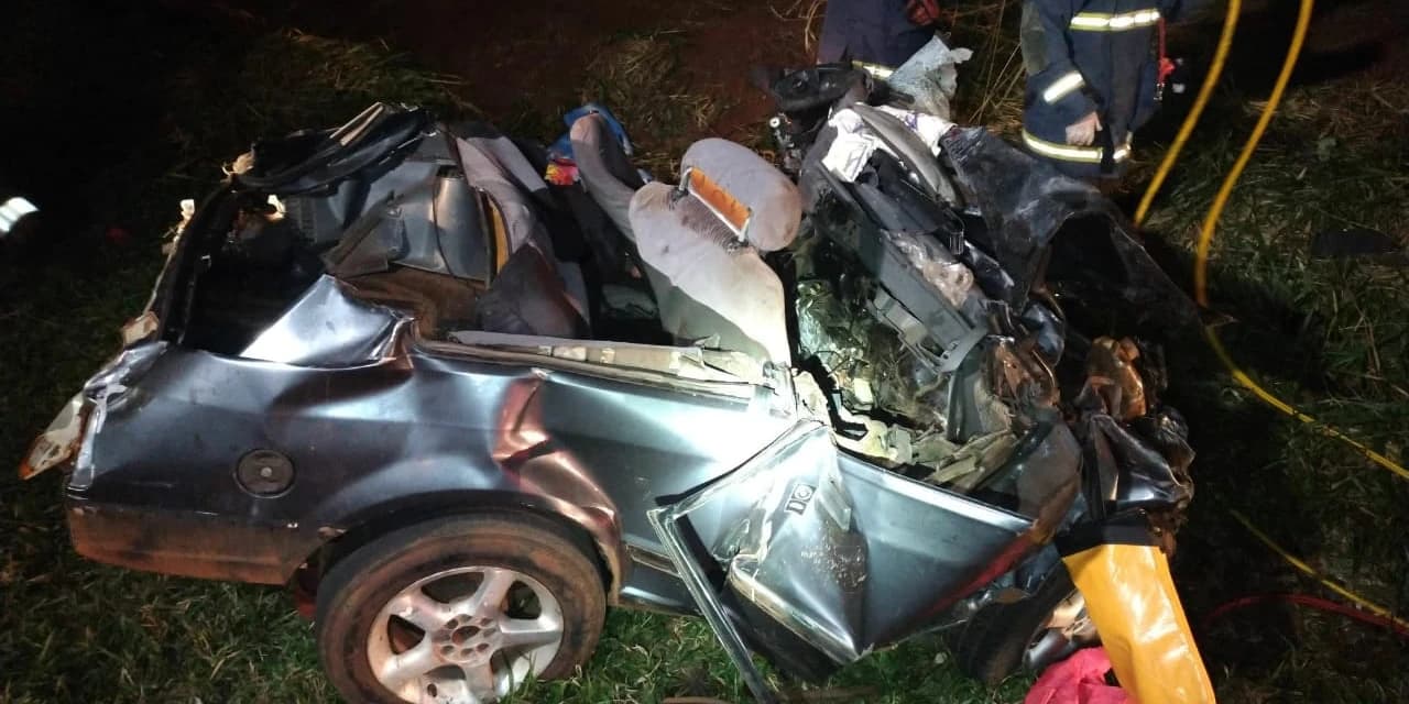 Gravíssimo acidente deixa 5 mortos, de uma mesma família, na BR 369 em Mamborê/PR