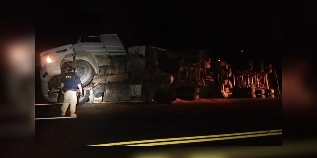 Depois de tombar caminhão, PRF prende motorista por dirigir embriagado em Ponta Grossa