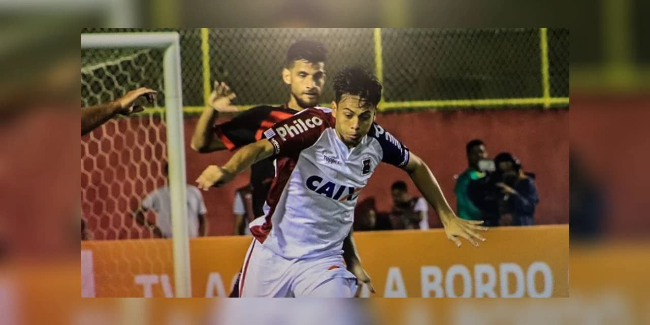 Paraná recomeça o brasileiro com derrota