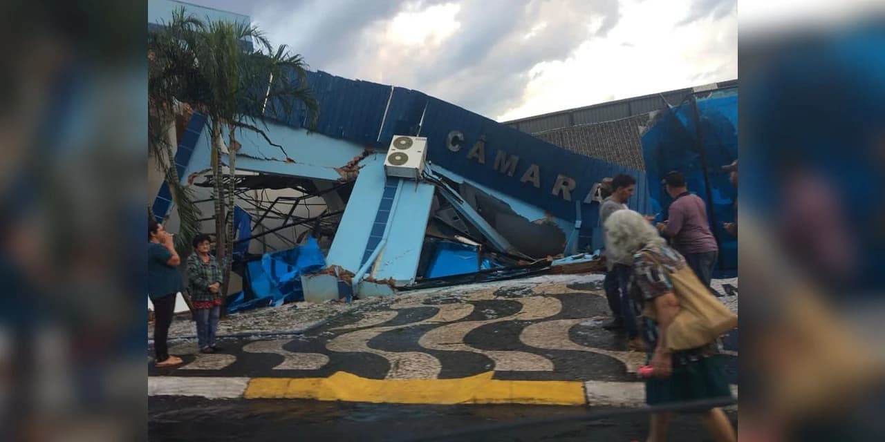 Chuva de granizo provoca destruição em cidade dos Campos Gerais; Câmara desabou