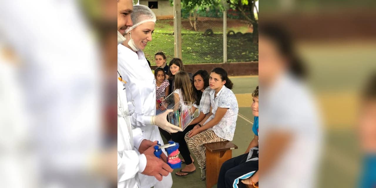 4ª CIA de Prudentópolis levou dentistas ontem, quarta no PROAM