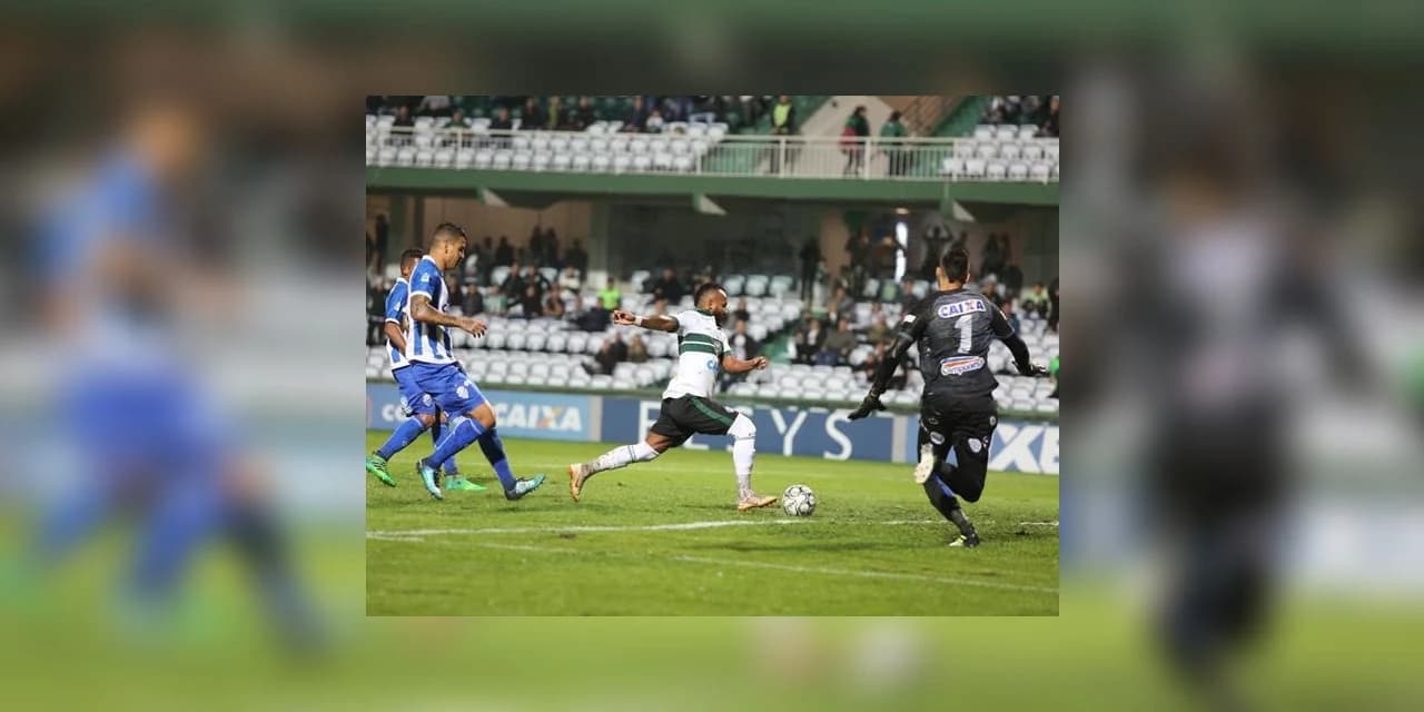 Coxa sai atrás e empata com o CSA na 32ª rodada da Série B, no Couto Pereira