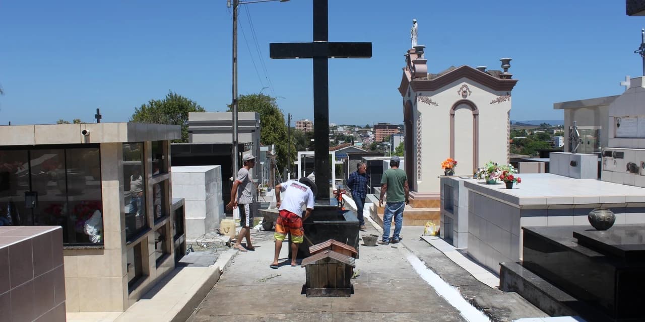 Cemitério Municipal de Prudentópolis recebe melhorias e novo Cruzeiro