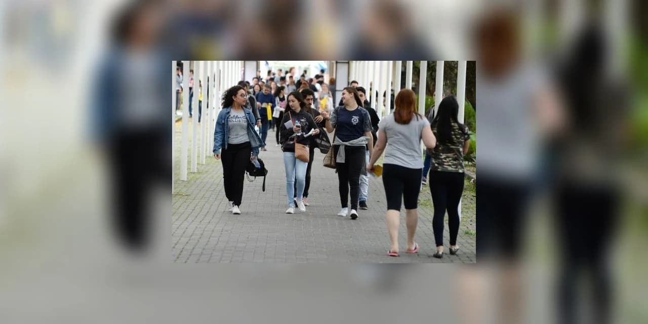 No Paraná, 25,6% dos candidatos faltaram às provas do primeiro dia do Enem