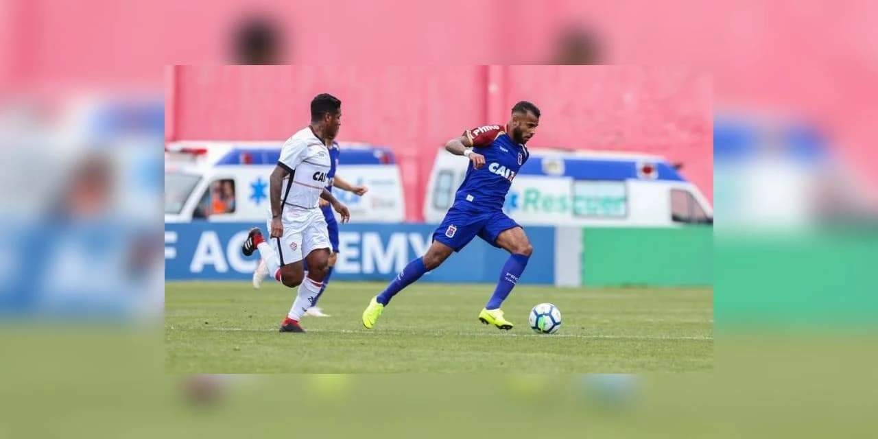 Paraná sai na frente, mas sede o empate ao Vitória