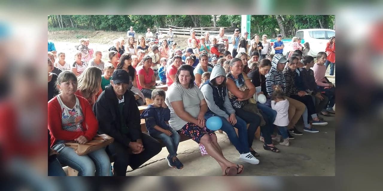Secretaria de Saúde realiza reunião com famílias do Programa Bolsa Família.