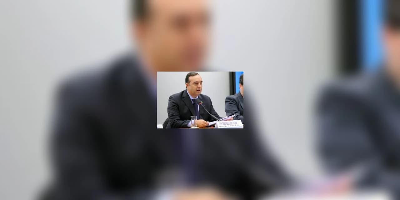 Francischini fora da disputa pela presidência da Assembleia