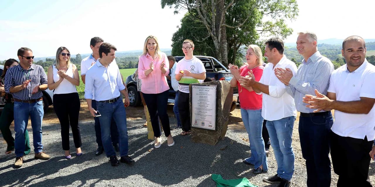 Estado entrega pavimentação que era aguardada há 40 anos