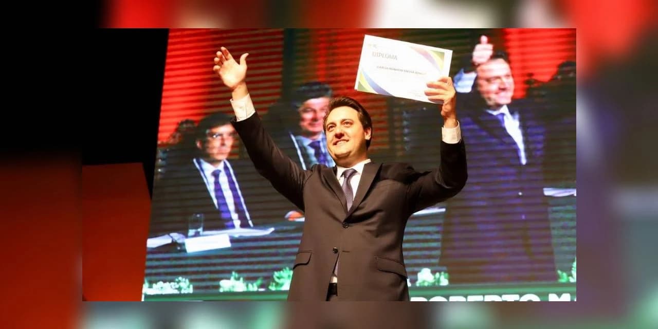 Ratinho Junior é diplomado em solenidade do TRE