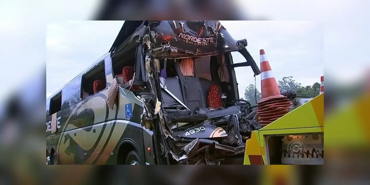 Acidente com ônibus da Expresso Nordeste deixa mais de 15 feridos
