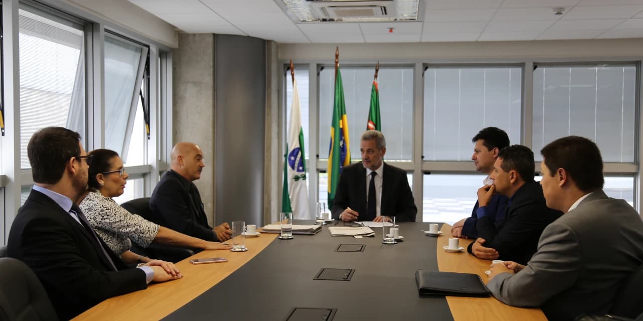 MPPR e União de Vereadores do Paraná assinam termo de cooperação